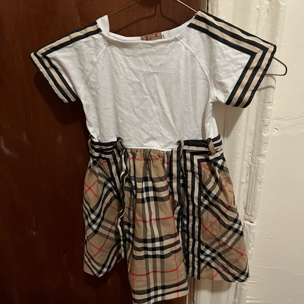 Burberry dress size 2T